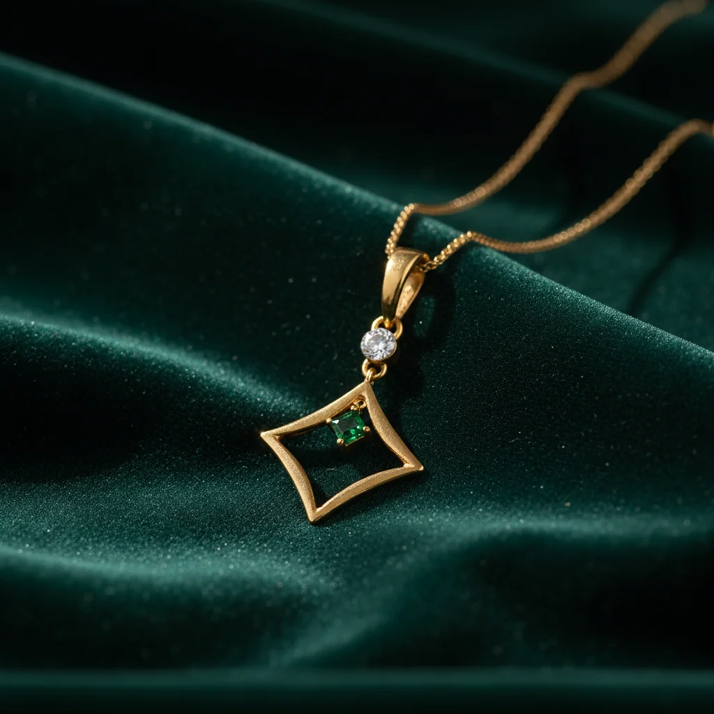 Veridian Kite Pendant