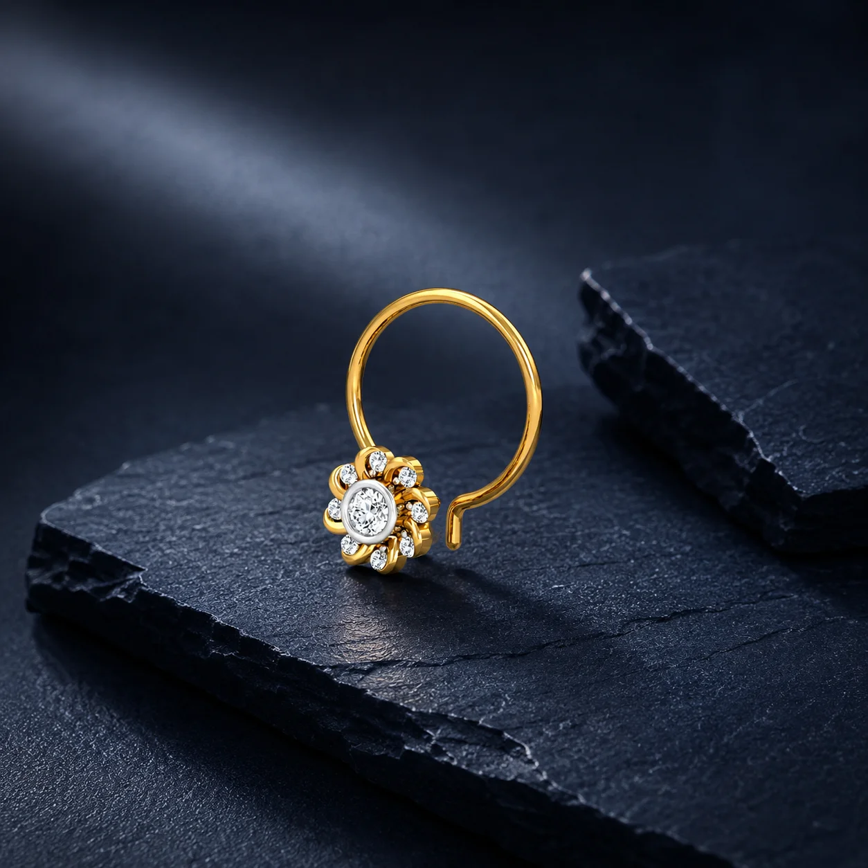 Bloom Halo Nose Pin